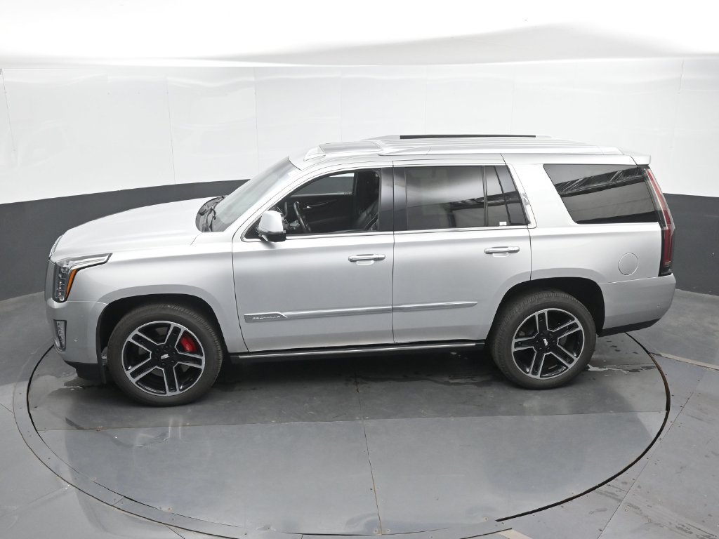 Used 2018 Cadillac Escalade Platinum AWD/4WD image 41