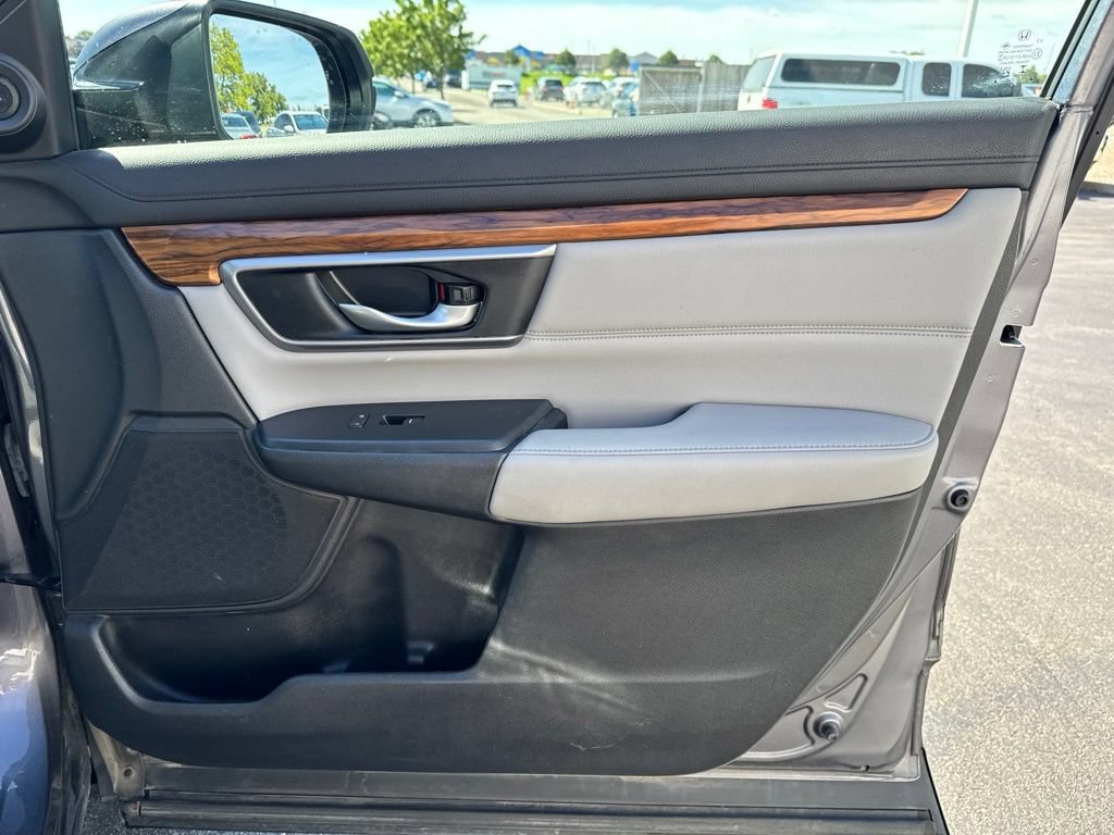 Used 2017 Honda CR-V Touring image 40