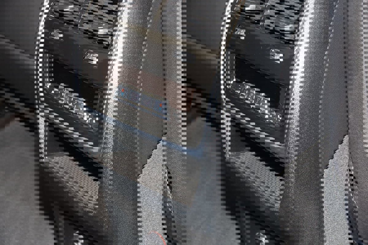 Used 2023 BMW X7 xDrive40i w/ Premium Package image 16