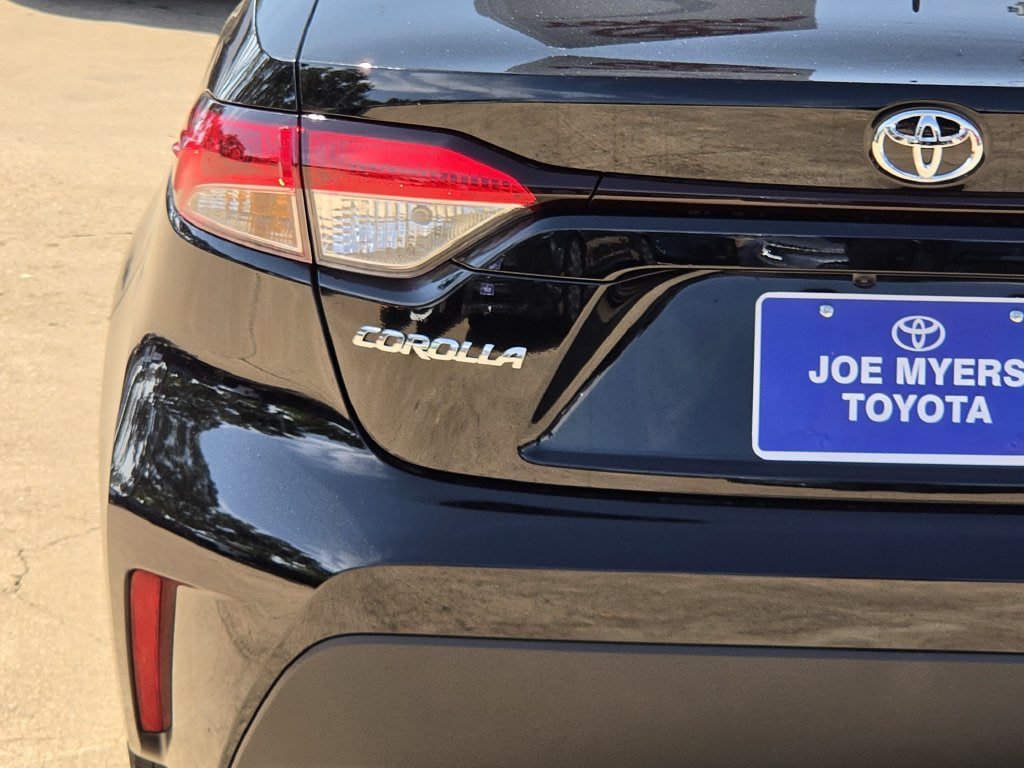 New 2027 Toyota Corolla LE FWD image 10