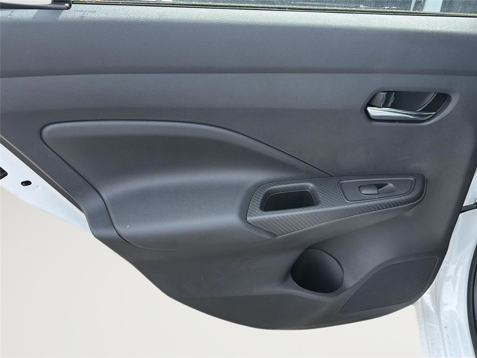 Used 2025 Nissan Versa SV w/ Trunk Package image 18