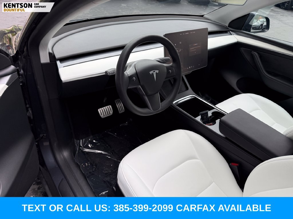 Used 2023 Tesla Model Y Performance AWD/4WD image 29