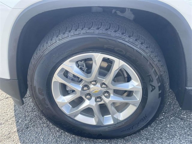 Used 2021 Chevrolet Traverse LS image 11