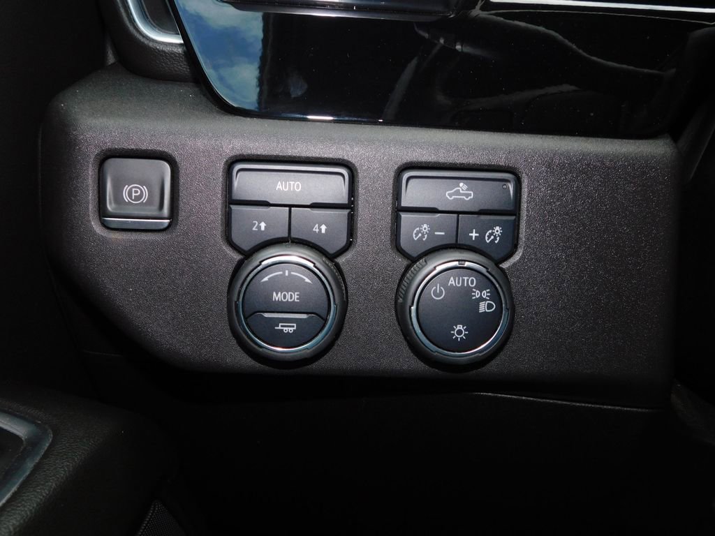 Used 2022 Chevrolet Silverado 1500 LT image 30