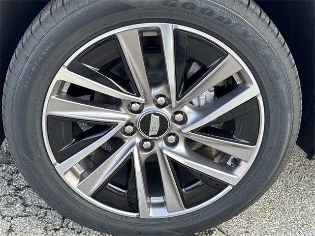 New 2026 Cadillac Vistiq Sport image 9