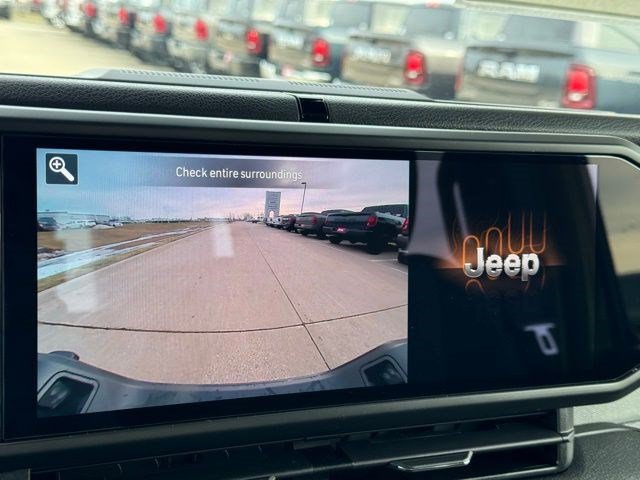 New 2026 Jeep Gladiator Sport AWD/4WD image 19