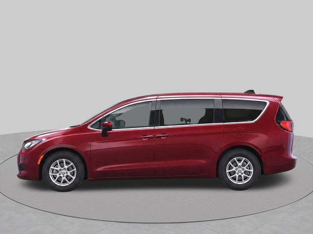 Used 2023 Chrysler Voyager LX FWD image 7