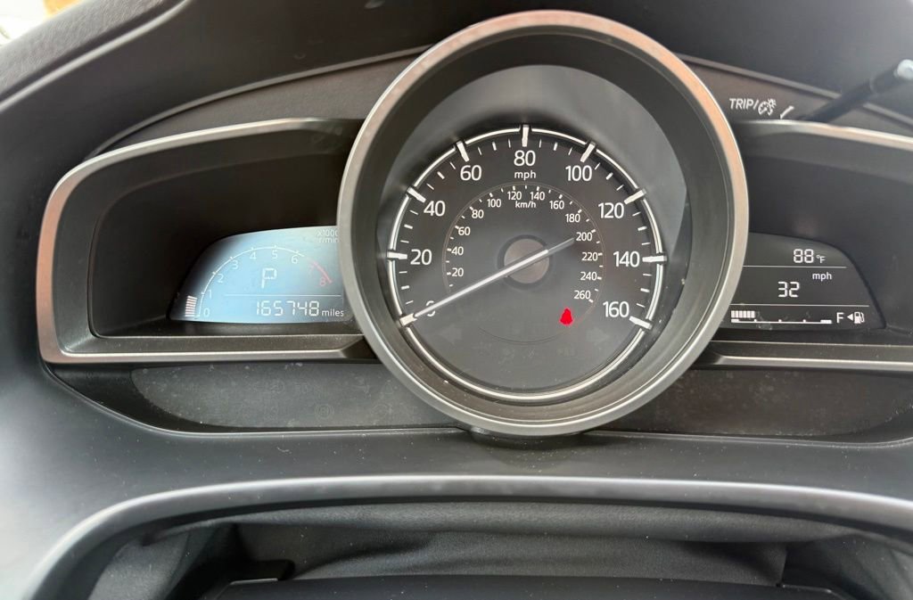 Used 2018 MAZDA MAZDA3 Sport FWD image 29