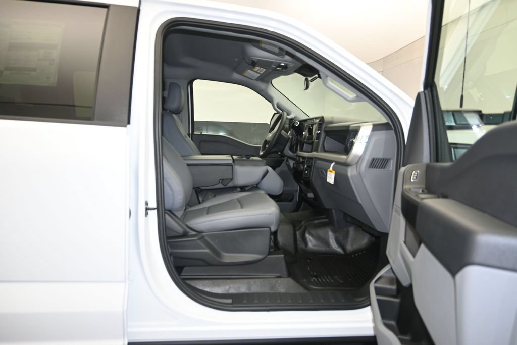 New 2027 Ford F250 XL w/ XL Chrome Package AWD/4WD image 26