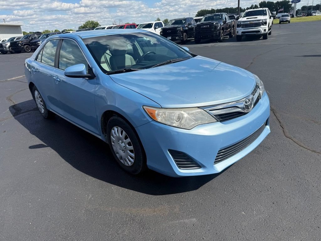 Used 2012 Toyota Camry LE FWD image 7