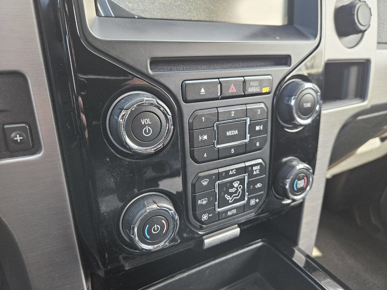 Used 2014 Ford F150 Limited AWD/4WD image 20