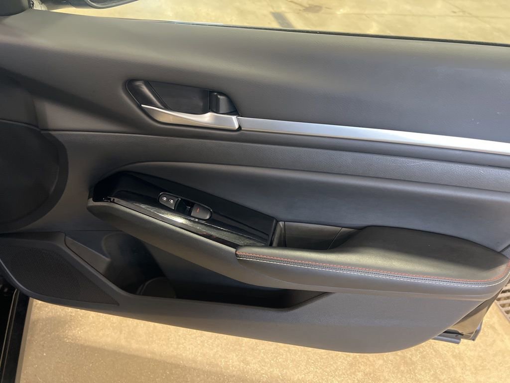 Certified 2024 Nissan Altima 2.5 SR w/ SR Premium Package image 23