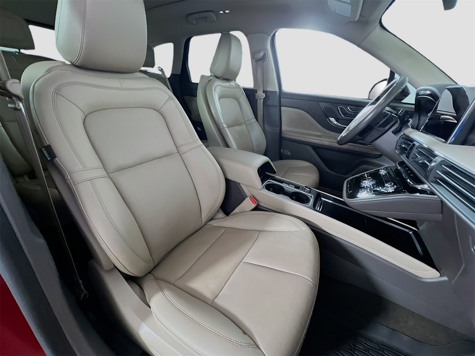 Used 2022 Lincoln Corsair Reserve w/ Elements Package image 30