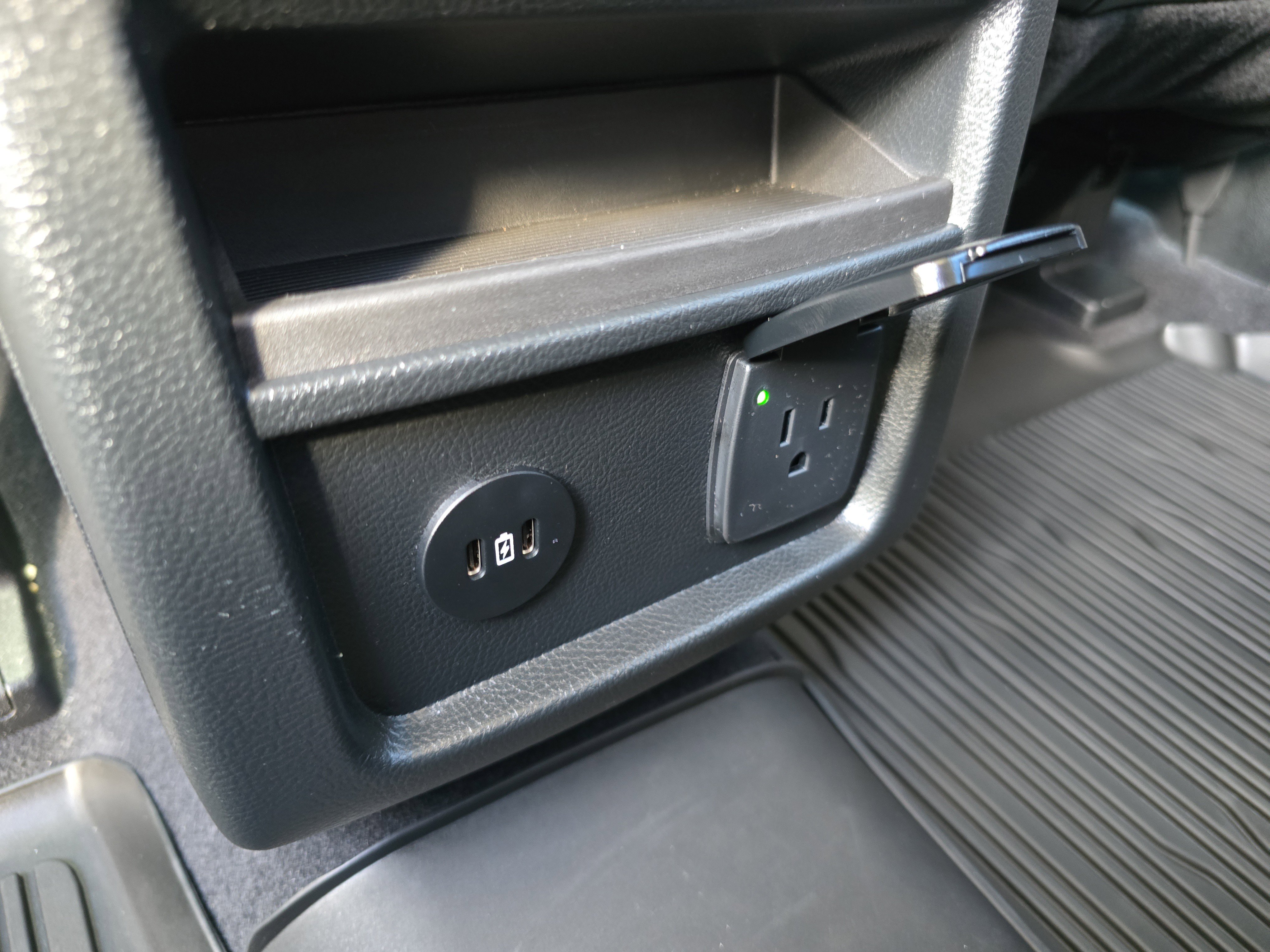 Certified 2024 Ford Edge SEL w/ Convenience Package image 15