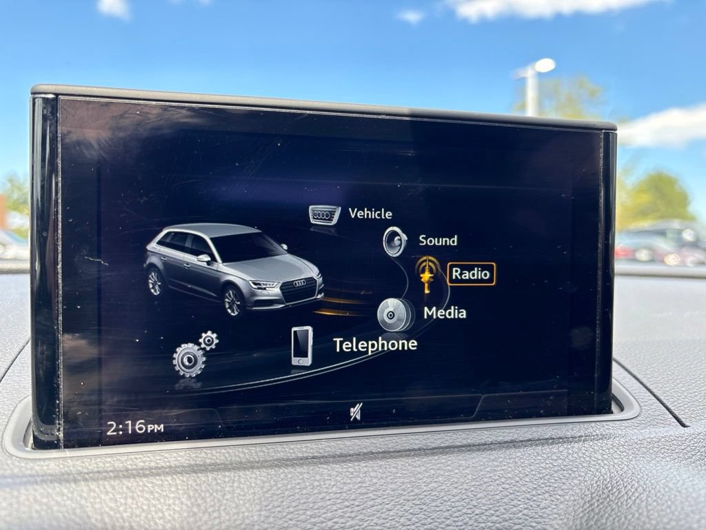 Used 2017 Audi A3 e-tron Premium FWD image 26