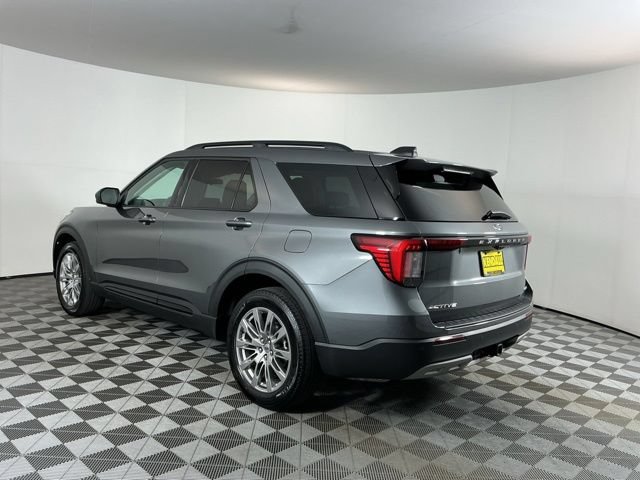 Used 2026 Ford Explorer Active w/ Active Comfort Package AWD/4WD image 7