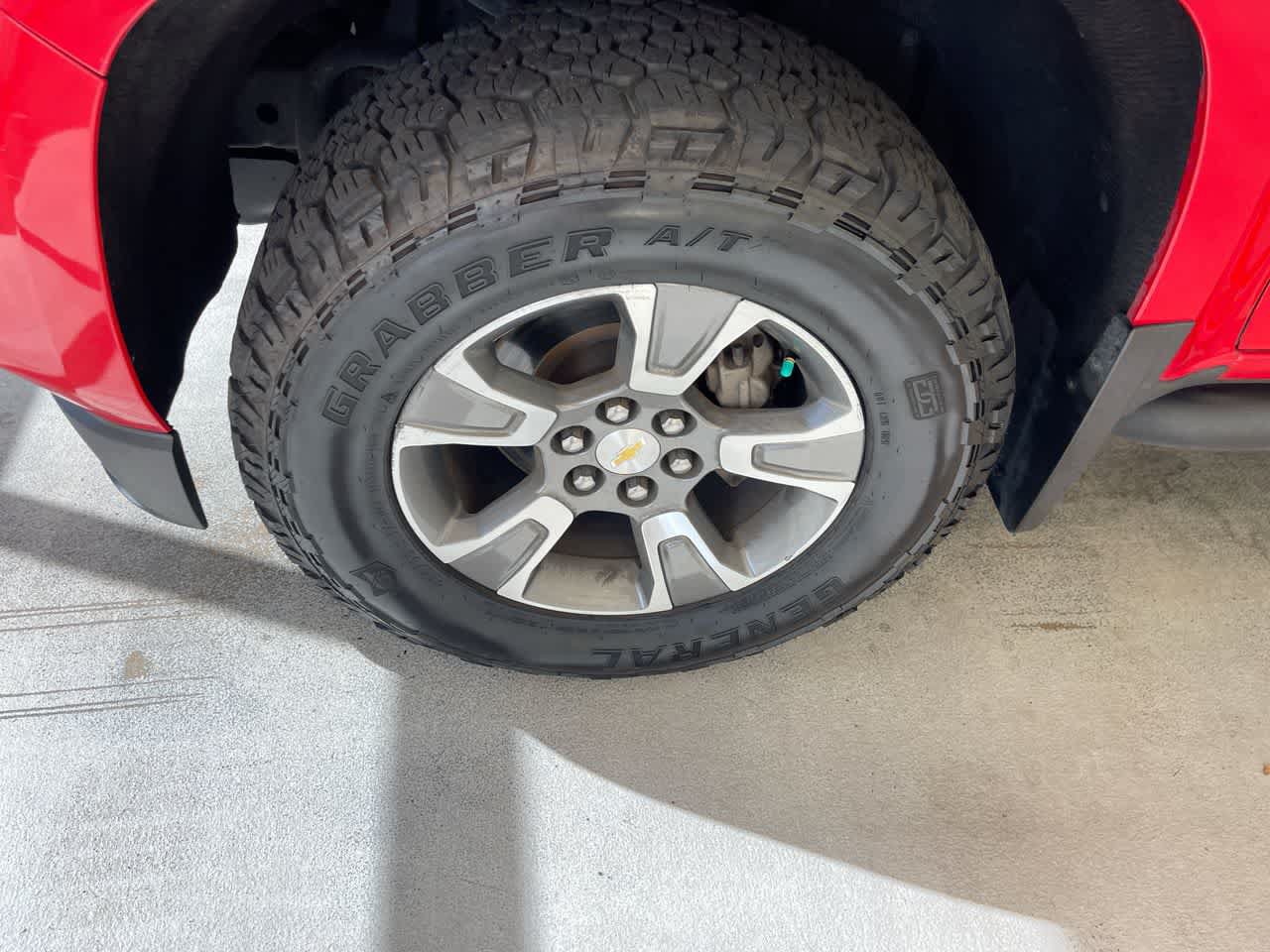 Used 2019 Chevrolet Colorado Z71 AWD/4WD image 10