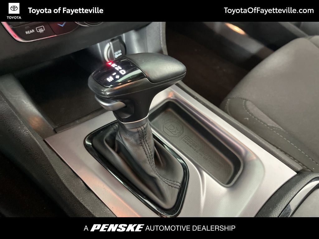 Used 2019 Dodge Charger SXT image 30