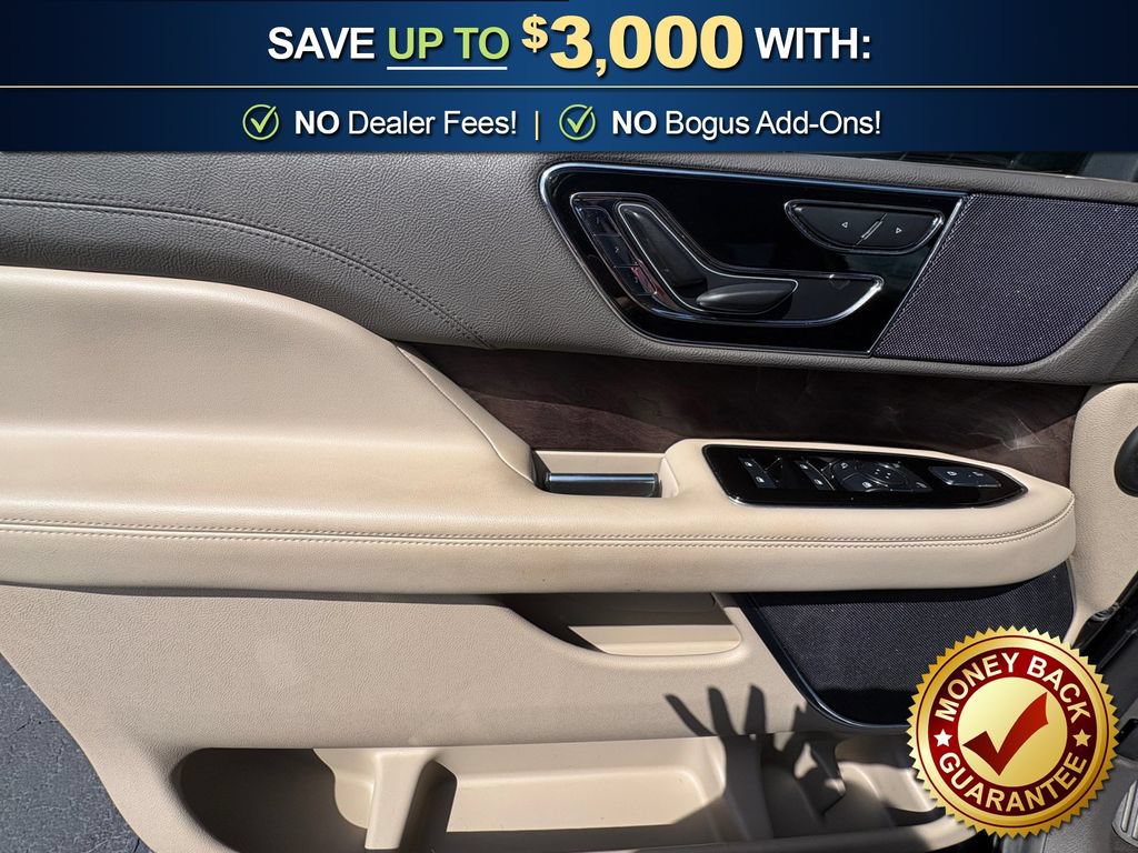 Used 2024 Lincoln Navigator Premiere AWD/4WD image 16
