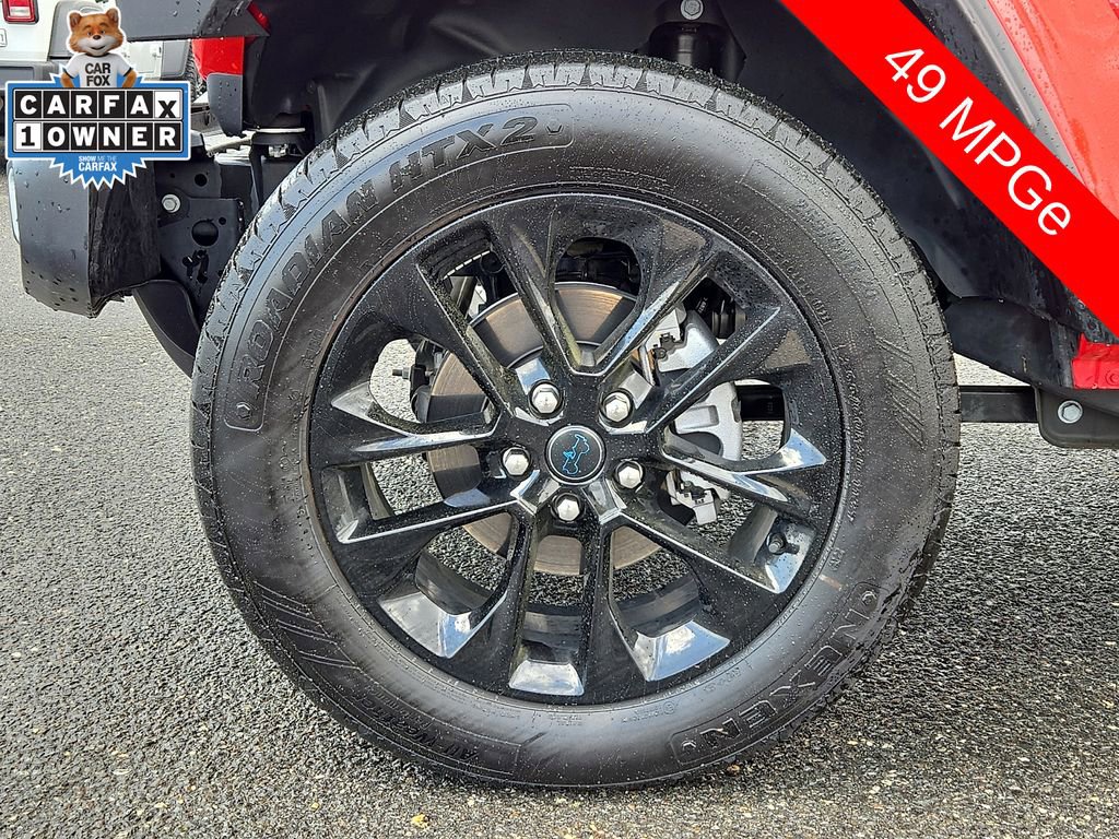 Used 2025 Jeep Wrangler Unlimited Sahara w/ Safety Group AWD/4WD image 8