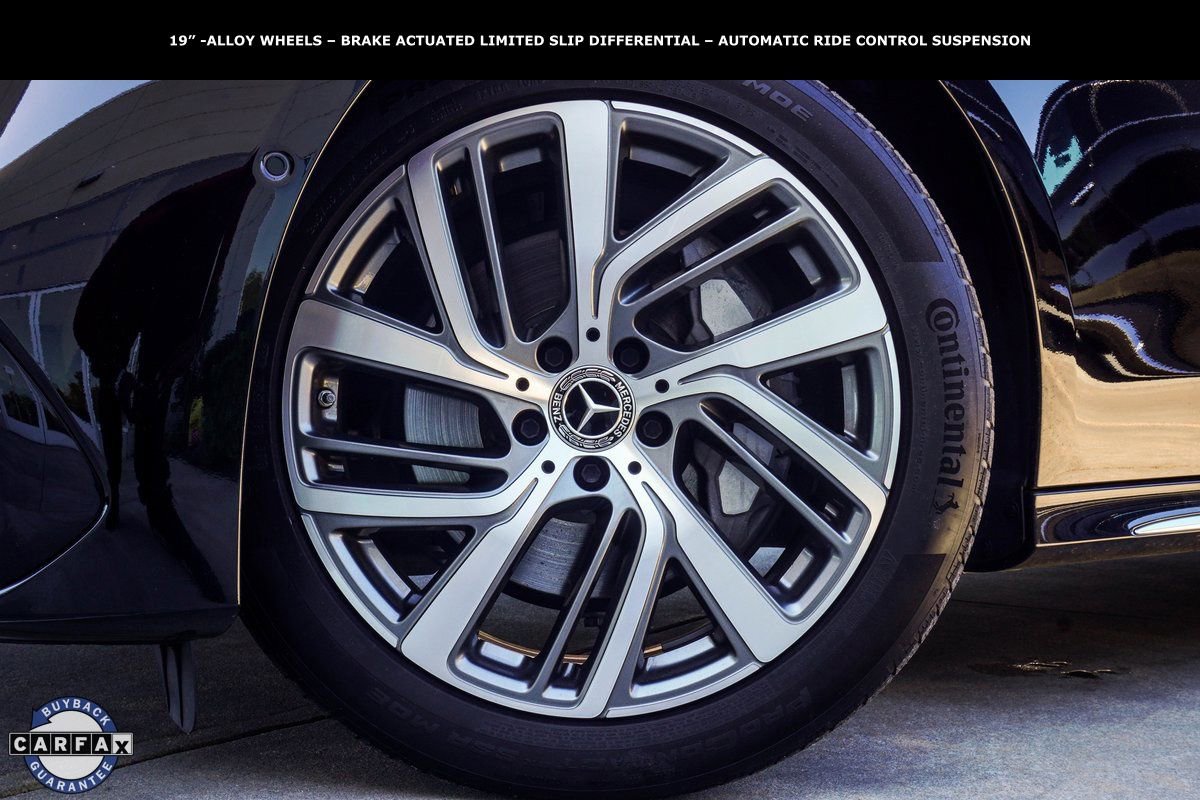 Used 2024 Mercedes-Benz E 350 4MATIC Sedan image 3