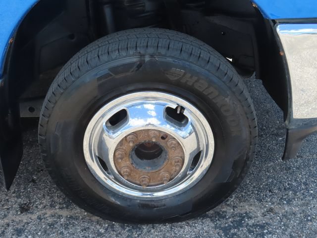 Used 2021 RAM 3500 Tradesman w/ Chrome Appearance Group AWD/4WD image 12