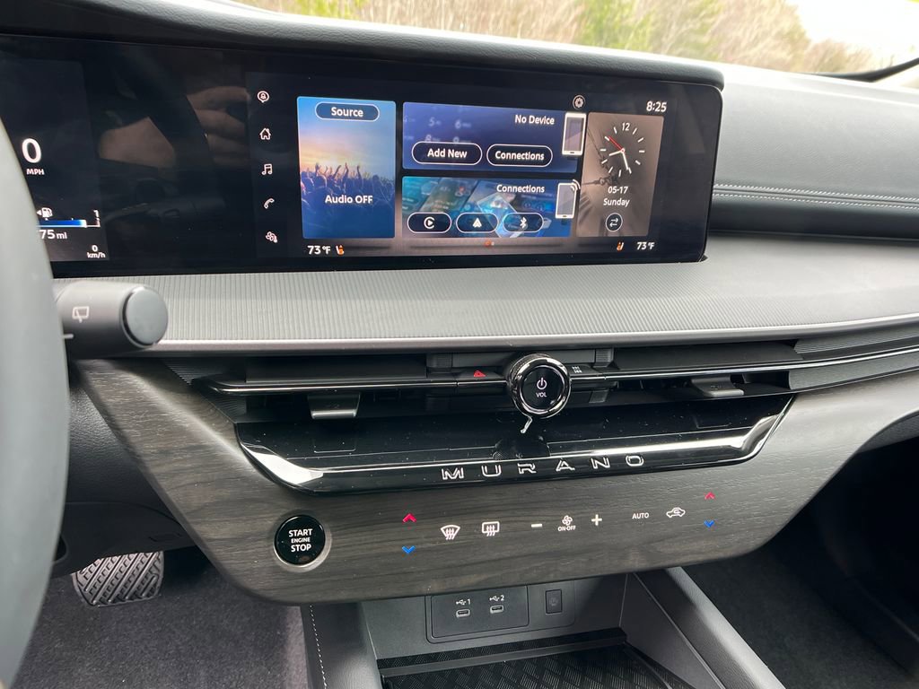 Used 2025 Nissan Murano SV w/ Cargo Package image 16