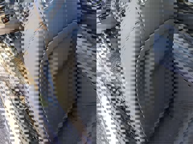 Used 2022 BMW M850i xDrive Convertible w/ Driving Assistance Package image 18