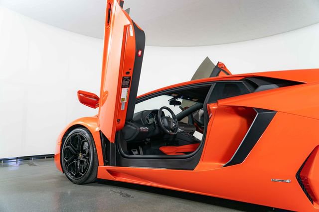Used 2012 Lamborghini Aventador LP 700-4 AWD/4WD image 17