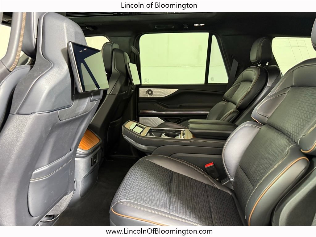 Used 2025 Lincoln Navigator Black Label AWD/4WD image 20