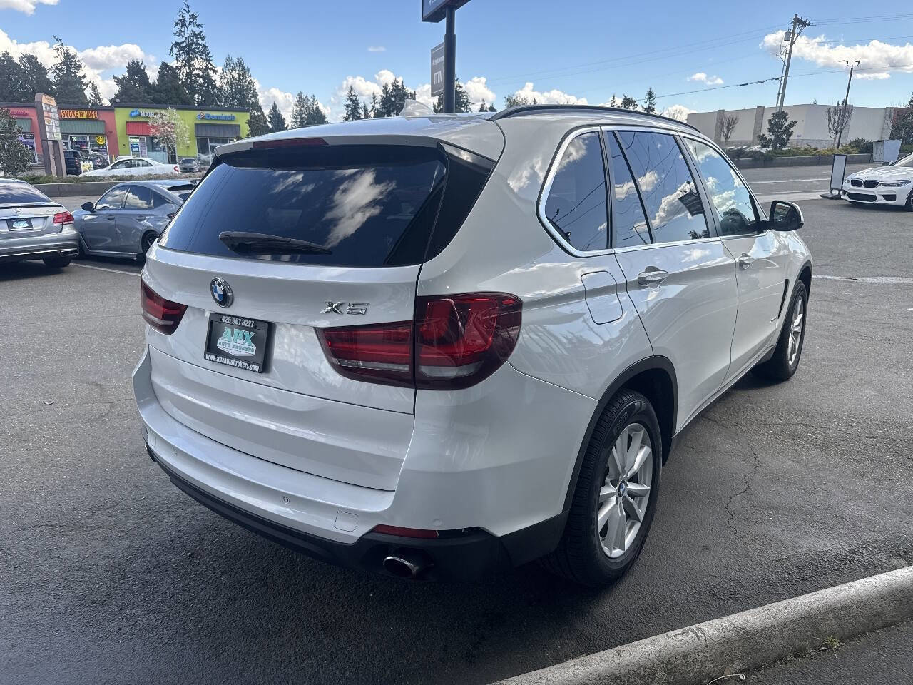 Used 2015 BMW X5 xDrive35i image 9