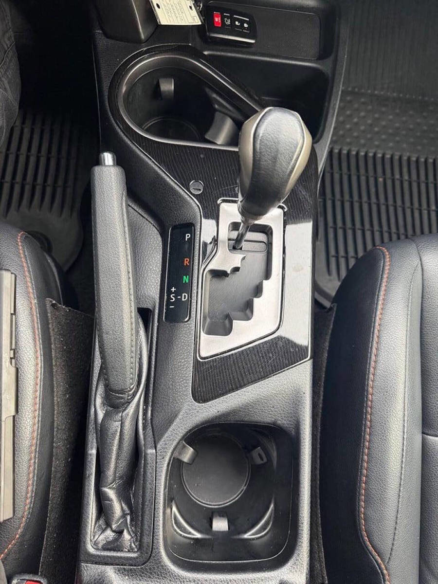 Used 2018 Toyota RAV4 SE image 42