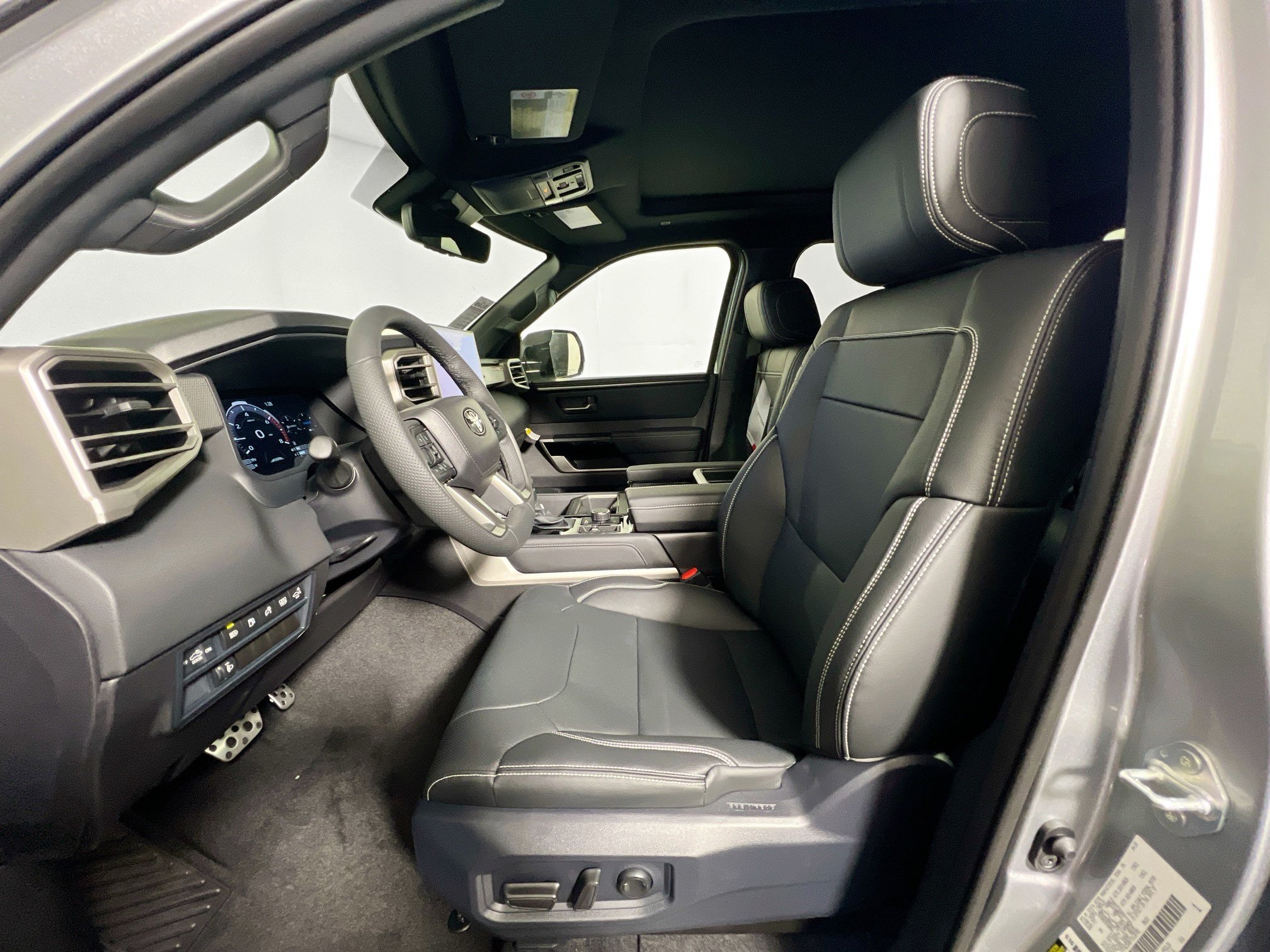 New 2026 Toyota Tundra Limited AWD/4WD image 14