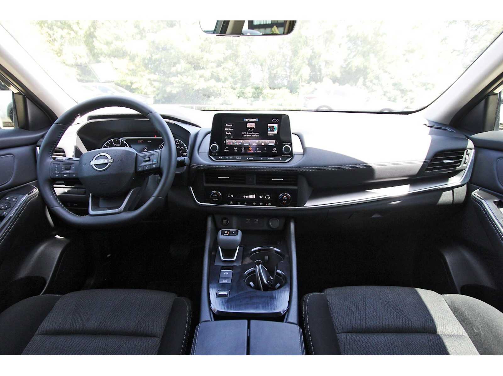 Used 2026 Nissan Rogue SV FWD image 7