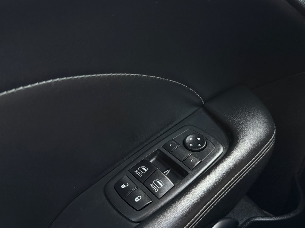 Used 2019 Dodge Challenger SXT w/ Plus Package AWD/4WD image 9