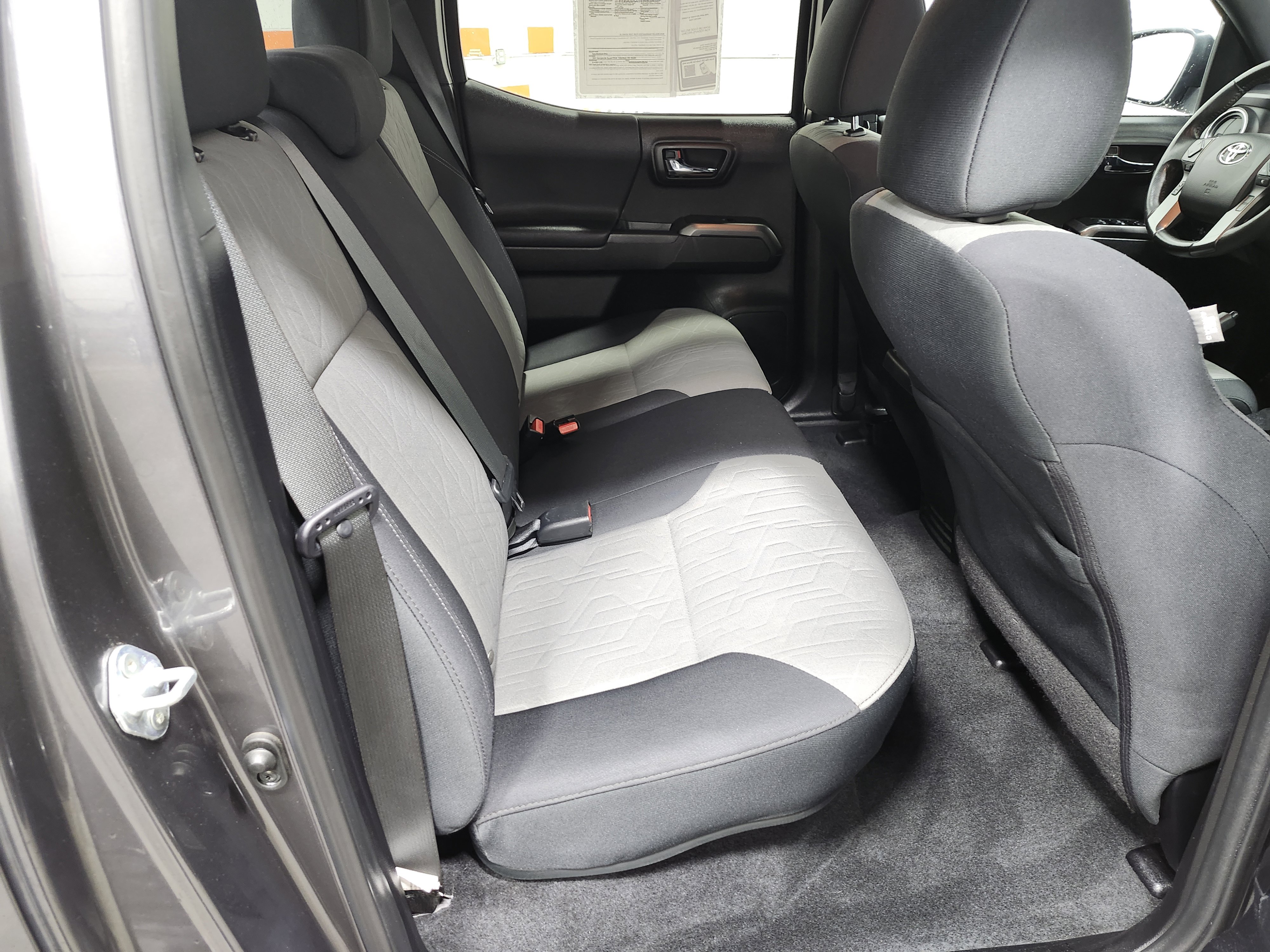 Used 2021 Toyota Tacoma TRD Sport image 19