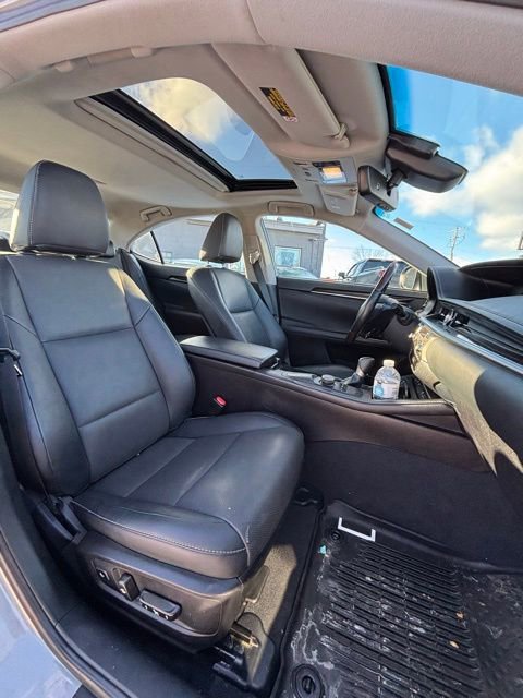 Used 2018 Lexus ES 350 w/ Premier Package image 14