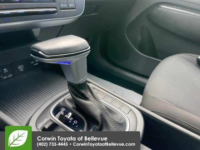 Used 2025 Hyundai Kona SEL AWD/4WD image 14