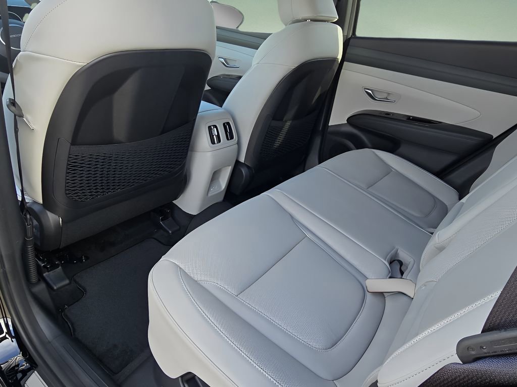 New 2026 Hyundai Tucson Limited image 16