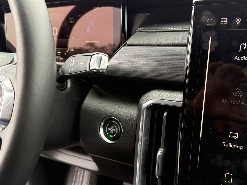 Used 2025 GMC Acadia Elevation image 25