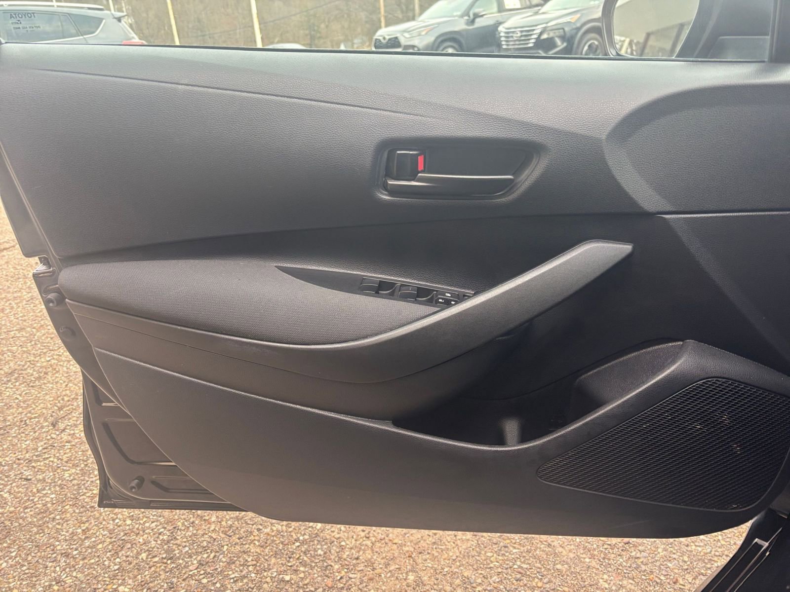 Used 2025 Toyota Corolla LE image 18