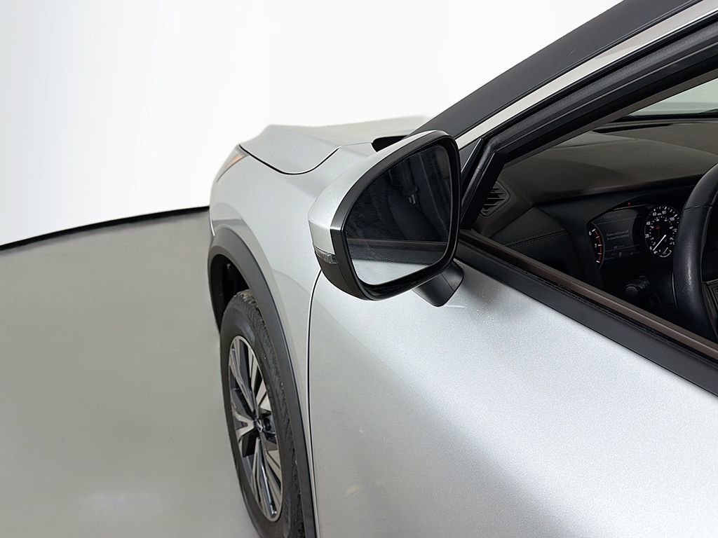 Used 2023 Nissan Rogue SV w/ SV Premium Package image 25