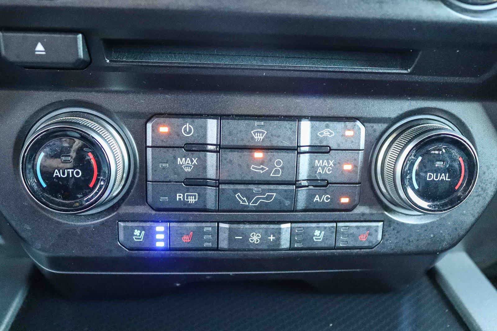Used 2018 Ford F150 Raptor w/ Equipment Group 802A Luxury AWD/4WD image 23