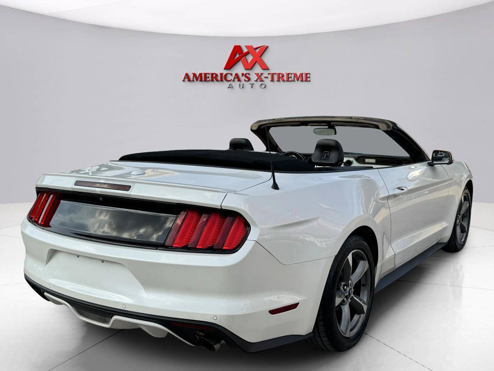 Used 2017 Ford Mustang Premium w/ Equipment Group 201A RWD image 20