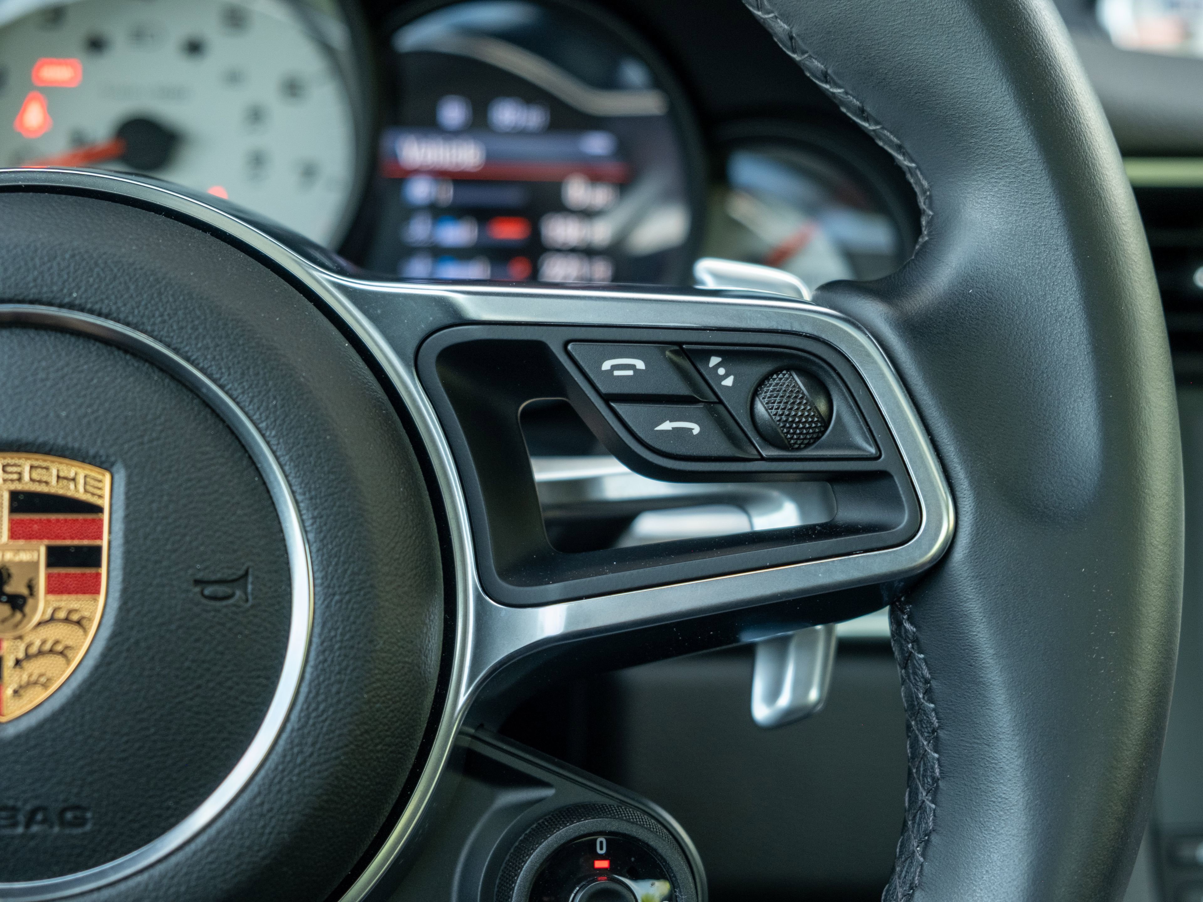 Used 2019 Porsche 911 Carrera 4S AWD/4WD image 25