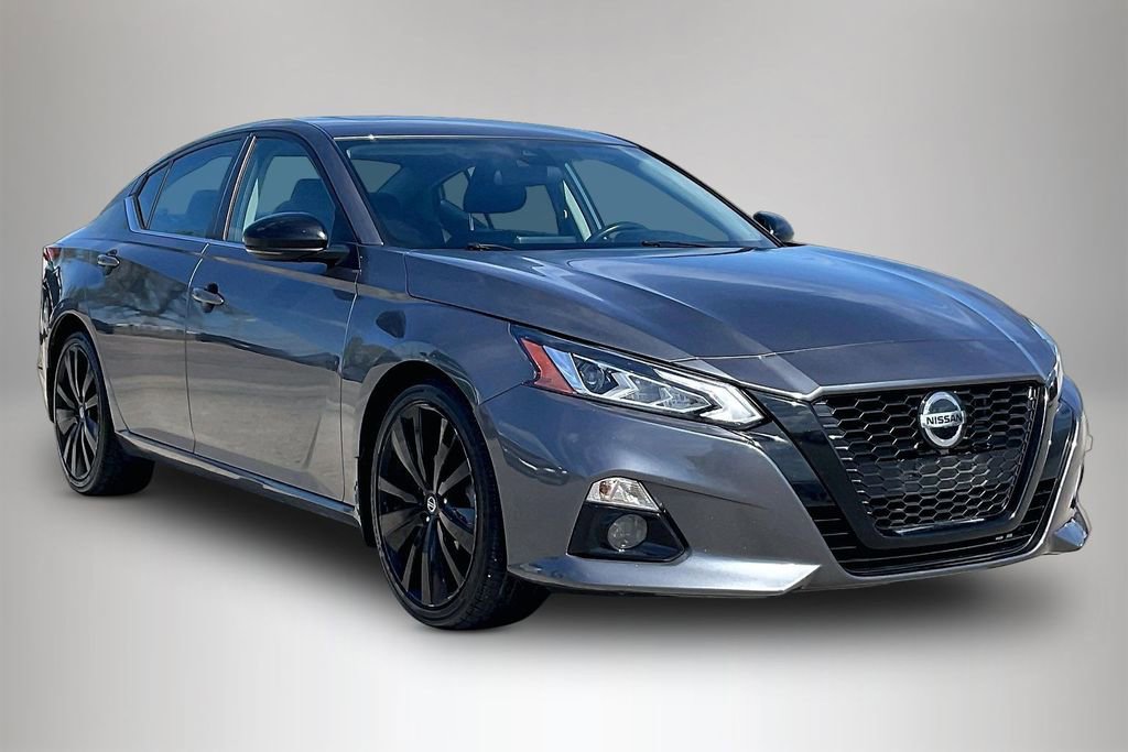 Used 2022 Nissan Altima 2.5 SR w/ Midnight Edition Package image 1