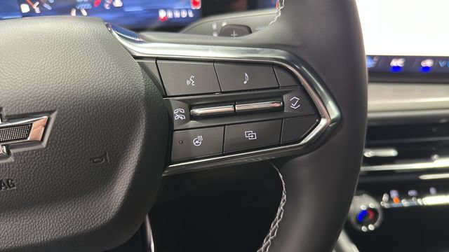 New 2027 Chevrolet Traverse LT w/ Midnight/Sport Edition FWD image 14