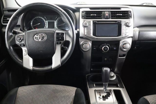Used 2017 Toyota 4Runner SR5 AWD/4WD image 13