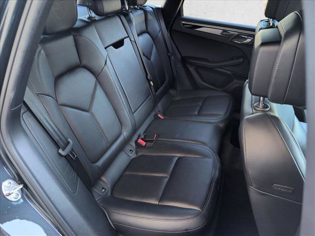 Used 2018 Porsche Macan AWD/4WD image 22