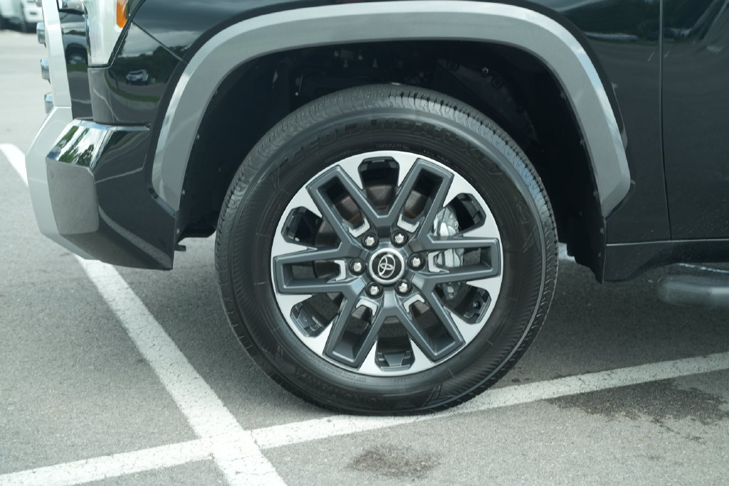 Used 2024 Toyota Tundra Limited w/ Power Package RWD image 12